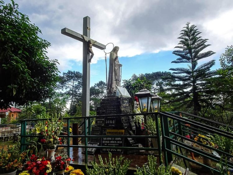 Tượng Đức Mẹ